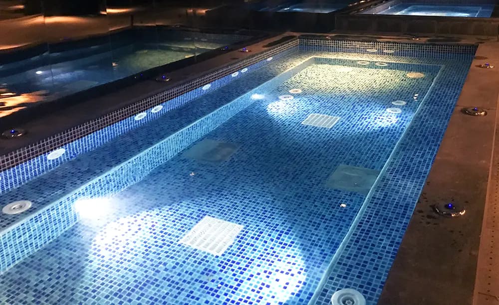 First Light Pool How to choose the power of pool lights?