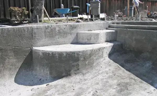 Concrete Swimming Pool Construction