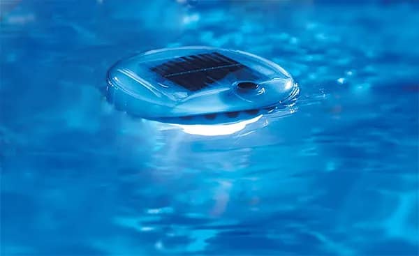 Éclairage de piscine hors sol