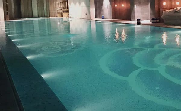 underwater pool lighting