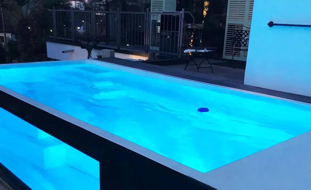 blue light pool