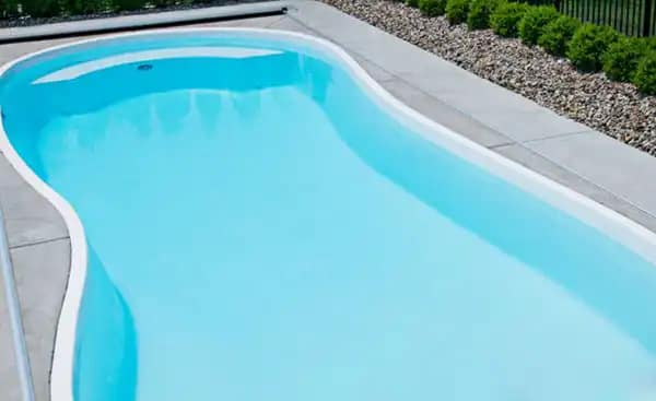 Piscine en fibre de verre
