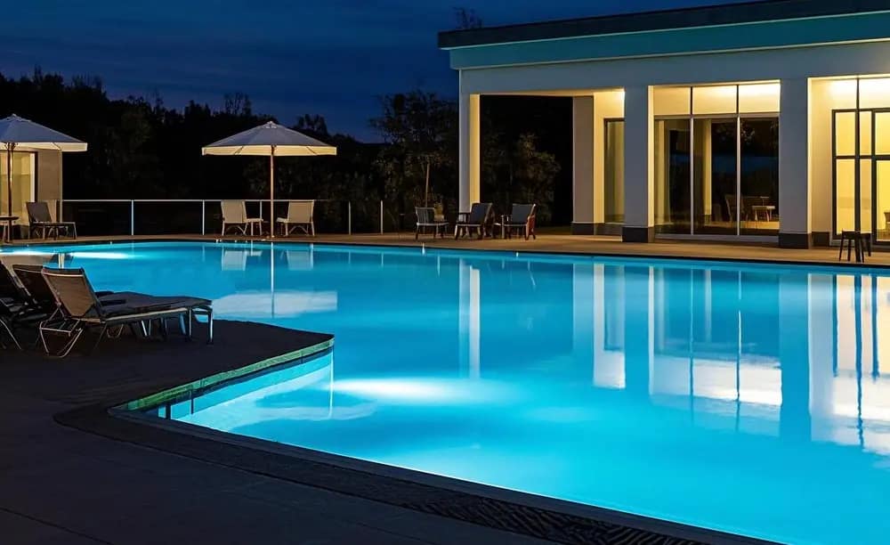 Using Lights to Illuminate Your Pool